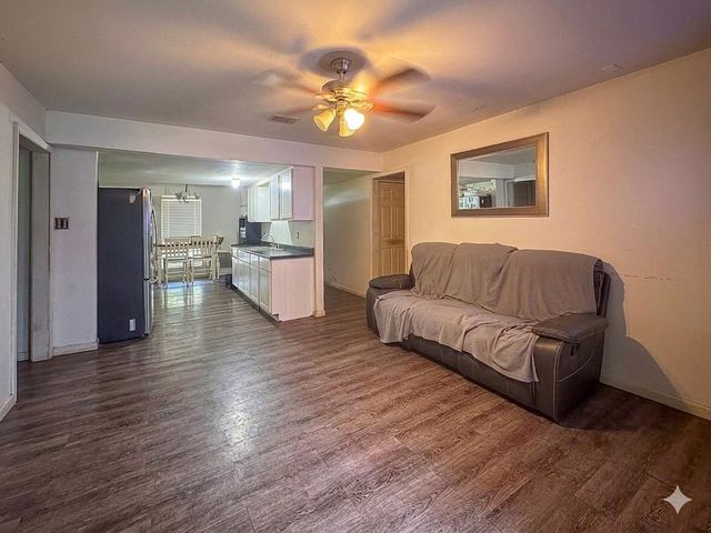 4214 Sandydale Lane, Houston, TX 77039