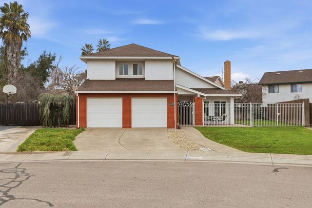 605 Sandpiper Cir, Lodi, CA 95240
