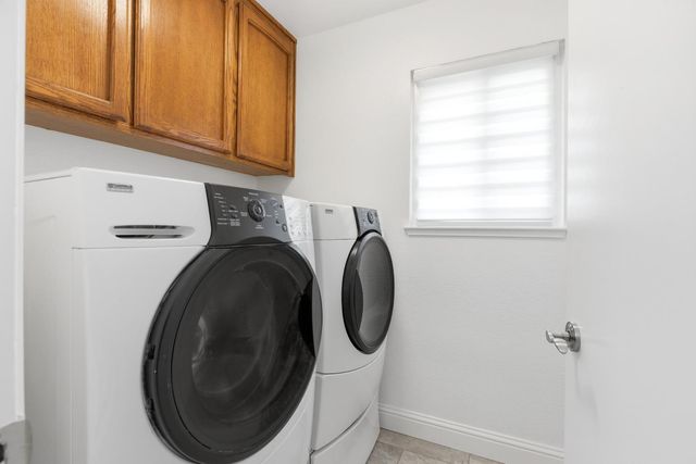 605 Sandpiper Cir, Lodi, CA 95240