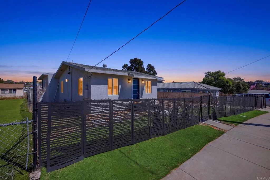 2959 Ridgeway Drive, National City, CA 91950