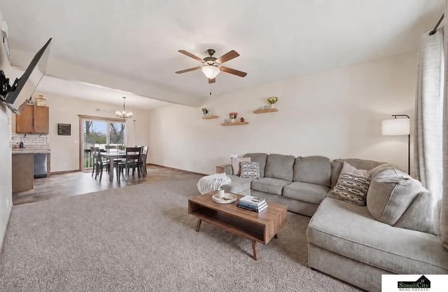 941 Scotts Creek Court, Hickman, NE 68372