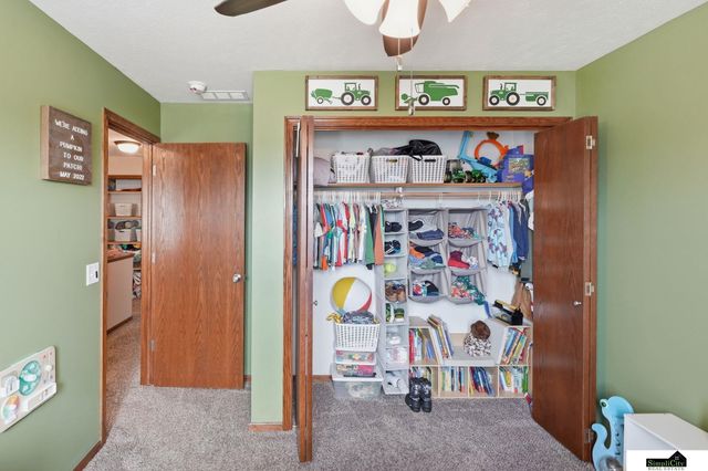 941 Scotts Creek Court, Hickman, NE 68372