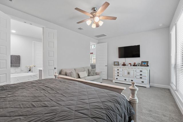 282 Sky Top Drive, Montgomery, TX 77316