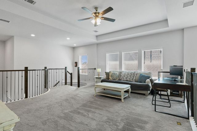 282 Sky Top Drive, Montgomery, TX 77316