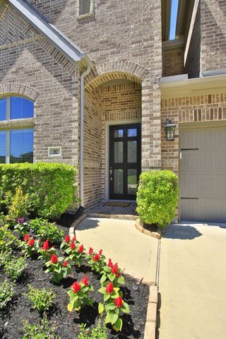 282 Sky Top Drive, Montgomery, TX 77316