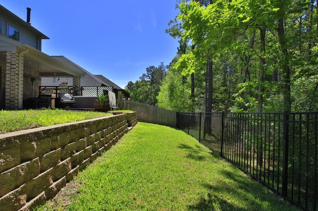 282 Sky Top Drive, Montgomery, TX 77316