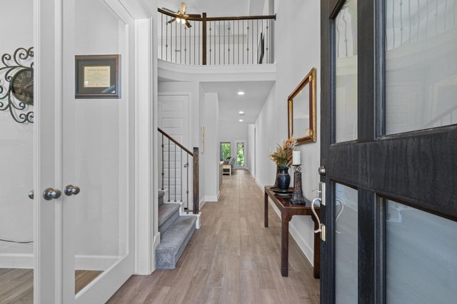 282 Sky Top Drive, Montgomery, TX 77316