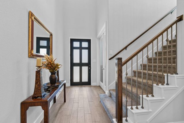 282 Sky Top Drive, Montgomery, TX 77316