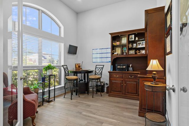 282 Sky Top Drive, Montgomery, TX 77316