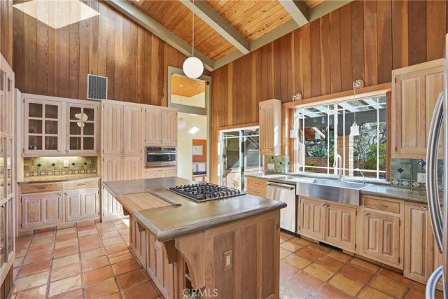 1251 Mesa Oaks, Lompoc, CA 93436