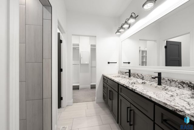 409 N Piper Dr Drive, Sioux Falls, SD 57110