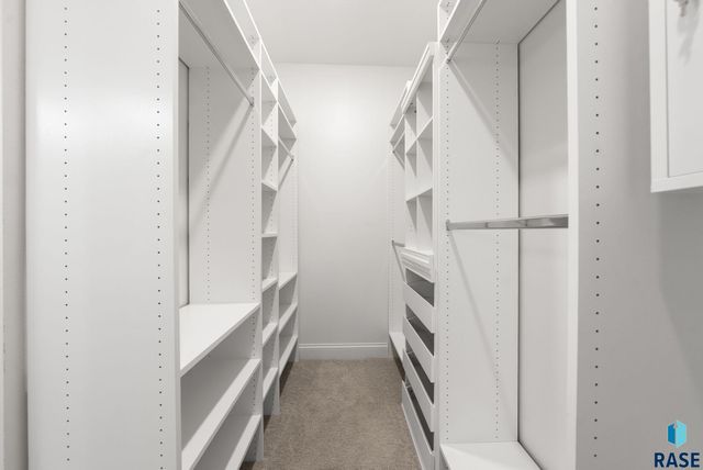 409 N Piper Dr Drive, Sioux Falls, SD 57110