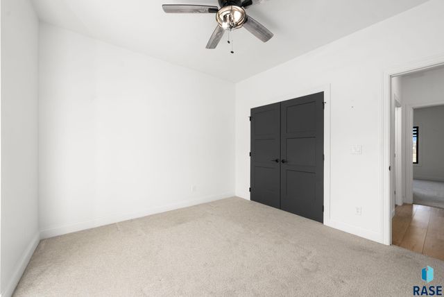 409 N Piper Dr Drive, Sioux Falls, SD 57110