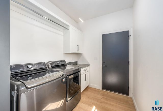 409 N Piper Dr Drive, Sioux Falls, SD 57110