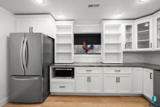 409 N Piper Dr Drive, Sioux Falls, SD 57110