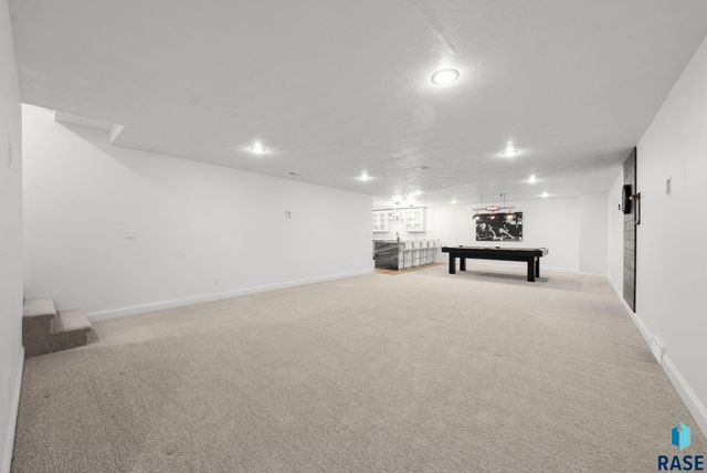 409 N Piper Dr Drive, Sioux Falls, SD 57110