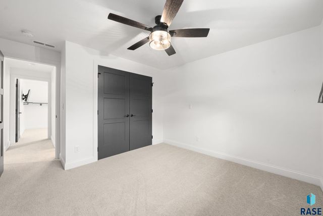 409 N Piper Dr Drive, Sioux Falls, SD 57110