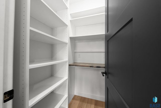 409 N Piper Dr Drive, Sioux Falls, SD 57110