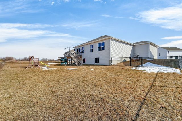 904 Cove Street SE, Bondurant, IA 50035