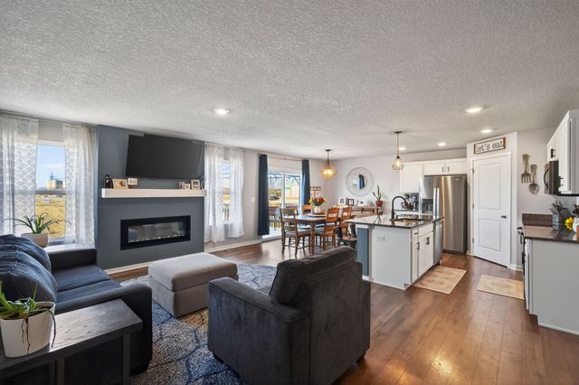 904 Cove Street SE, Bondurant, IA 50035