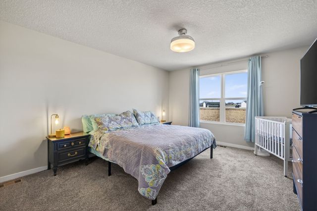 904 Cove Street SE, Bondurant, IA 50035