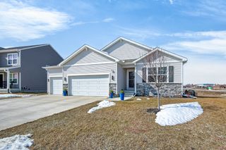 904 Cove Street SE, Bondurant, IA 50035