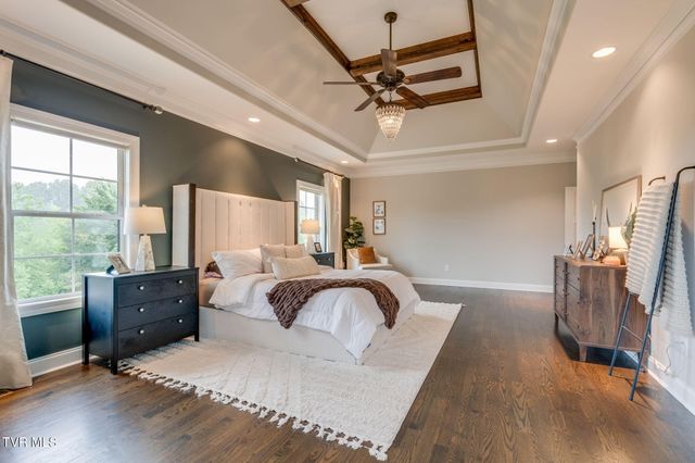 121 Sunset Ridge Boulevard, Johnson City, TN 37615