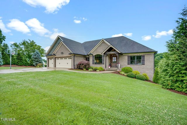 121 Sunset Ridge Boulevard, Johnson City, TN 37615