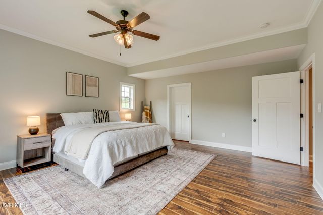 121 Sunset Ridge Boulevard, Johnson City, TN 37615
