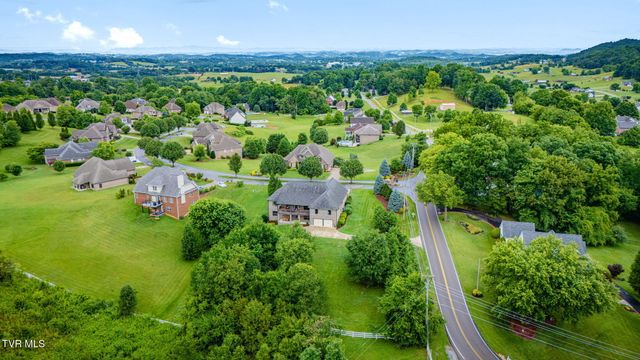 121 Sunset Ridge Boulevard, Johnson City, TN 37615
