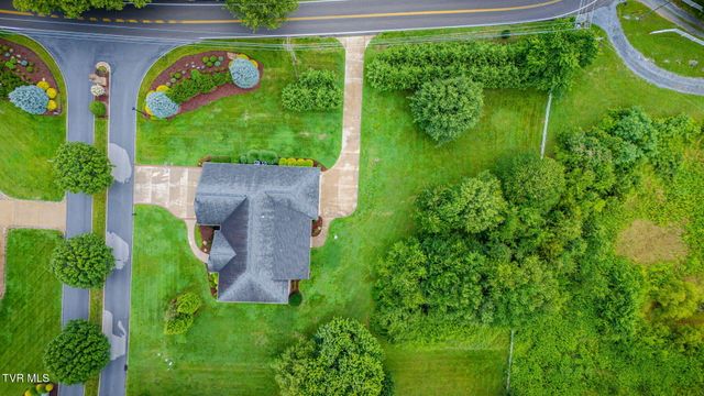121 Sunset Ridge Boulevard, Johnson City, TN 37615