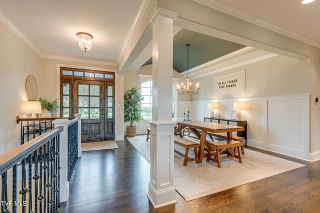 121 Sunset Ridge Boulevard, Johnson City, TN 37615