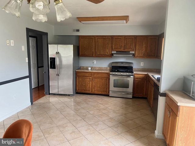 5102 NANTUCKET RD, College Park, MD 20740