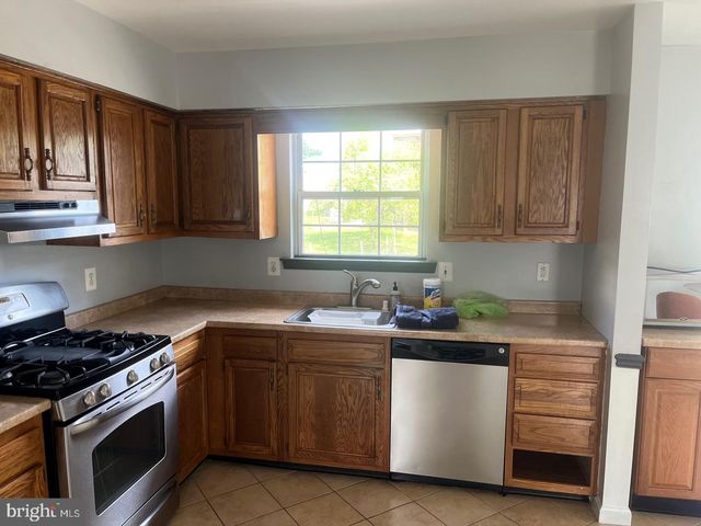 5102 NANTUCKET RD, College Park, MD 20740