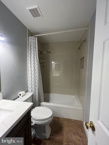5102 NANTUCKET RD, College Park, MD 20740