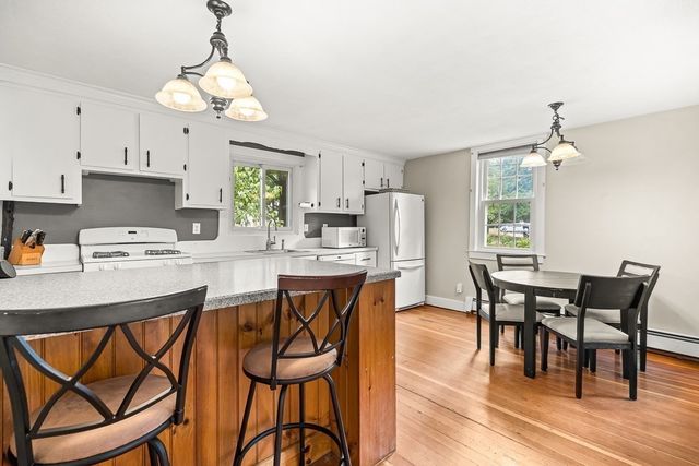 8 Moore Road, Westford, MA 01886