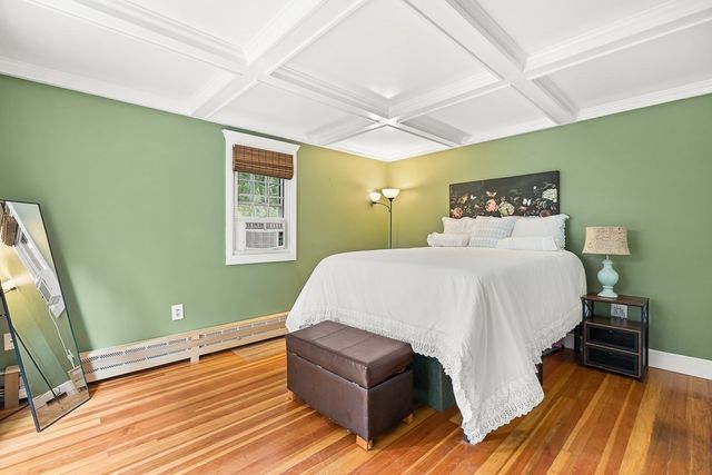 8 Moore Road, Westford, MA 01886