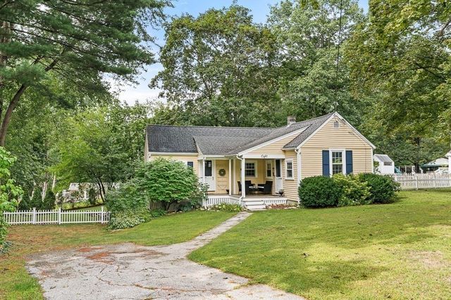 8 Moore Road, Westford, MA 01886