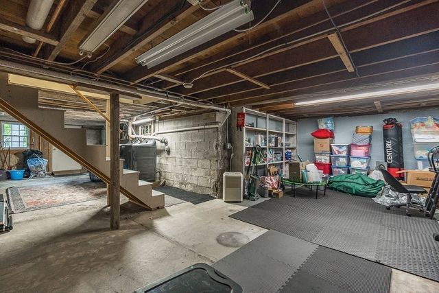 8 Moore Road, Westford, MA 01886