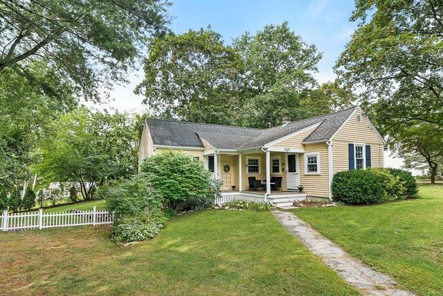 8 Moore Road, Westford, MA 01886