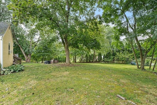 8 Moore Road, Westford, MA 01886