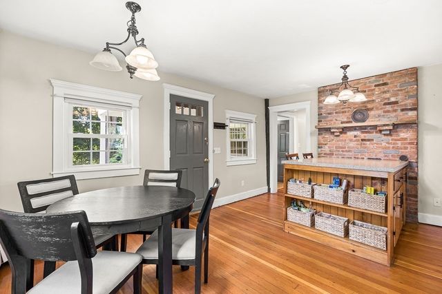 8 Moore Road, Westford, MA 01886