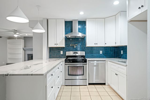 940 HAYSELTON AVE, New Braunfels, TX 78130