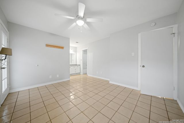 940 HAYSELTON AVE, New Braunfels, TX 78130