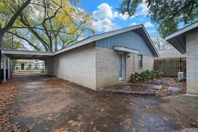 940 HAYSELTON AVE, New Braunfels, TX 78130