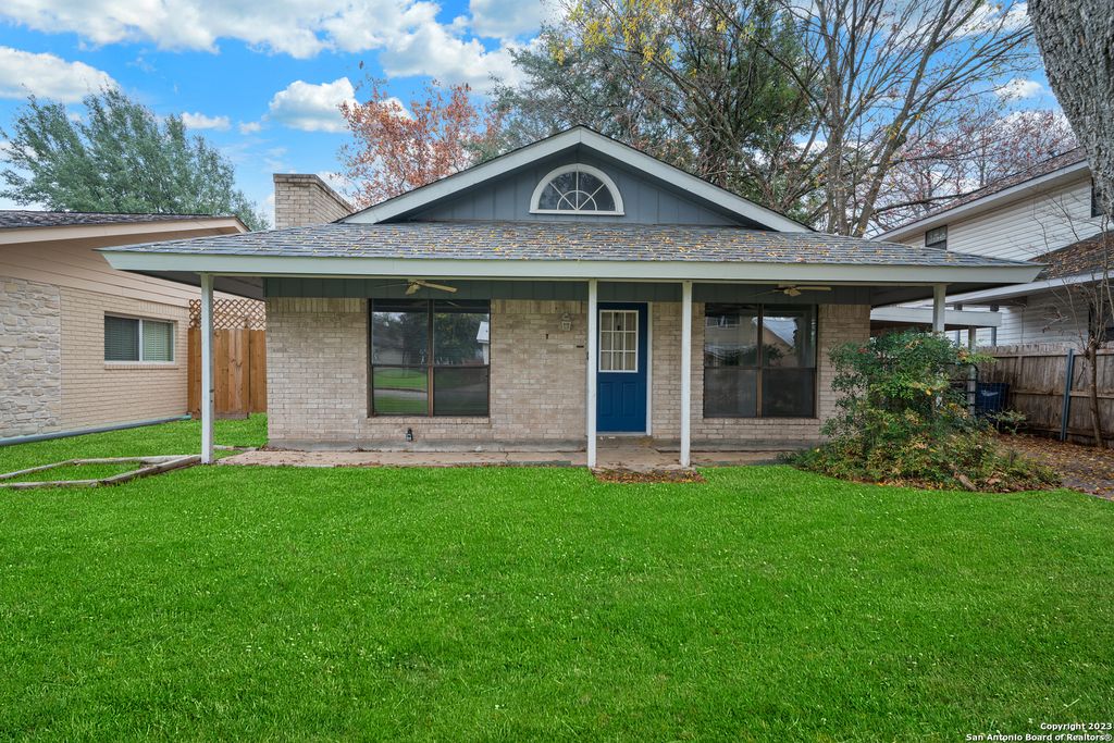 940 HAYSELTON AVE, New Braunfels, TX 78130