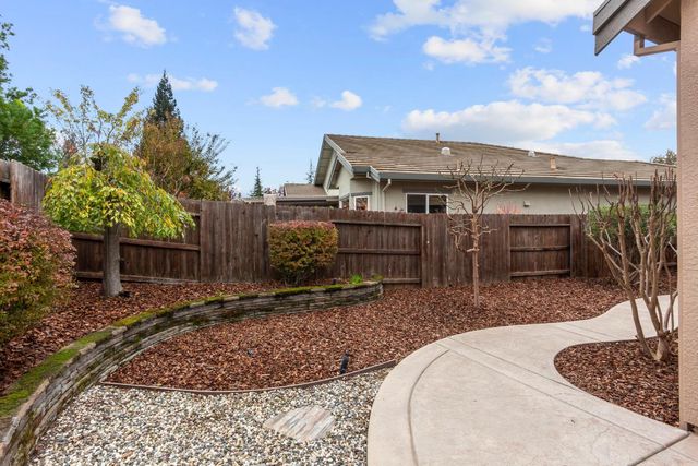 2144 Penstone Loop, Roseville, CA 95747