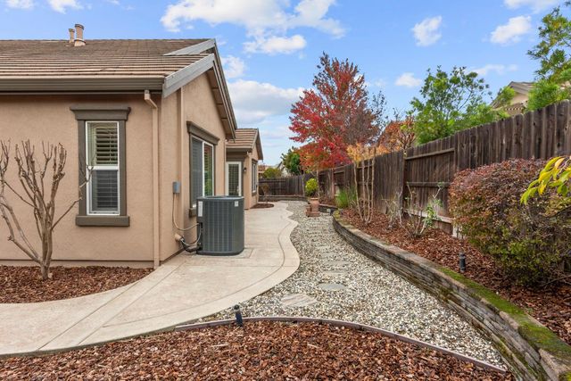 2144 Penstone Loop, Roseville, CA 95747