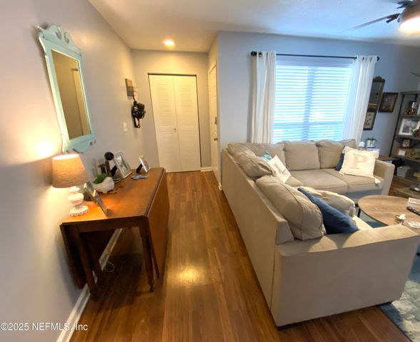 10200 BELLE RIVE Boulevard, 101, Jacksonville, FL 32256