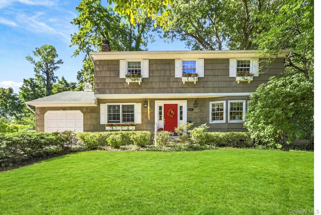 25 W Scudder Place, Northport, NY 11768 — exterior